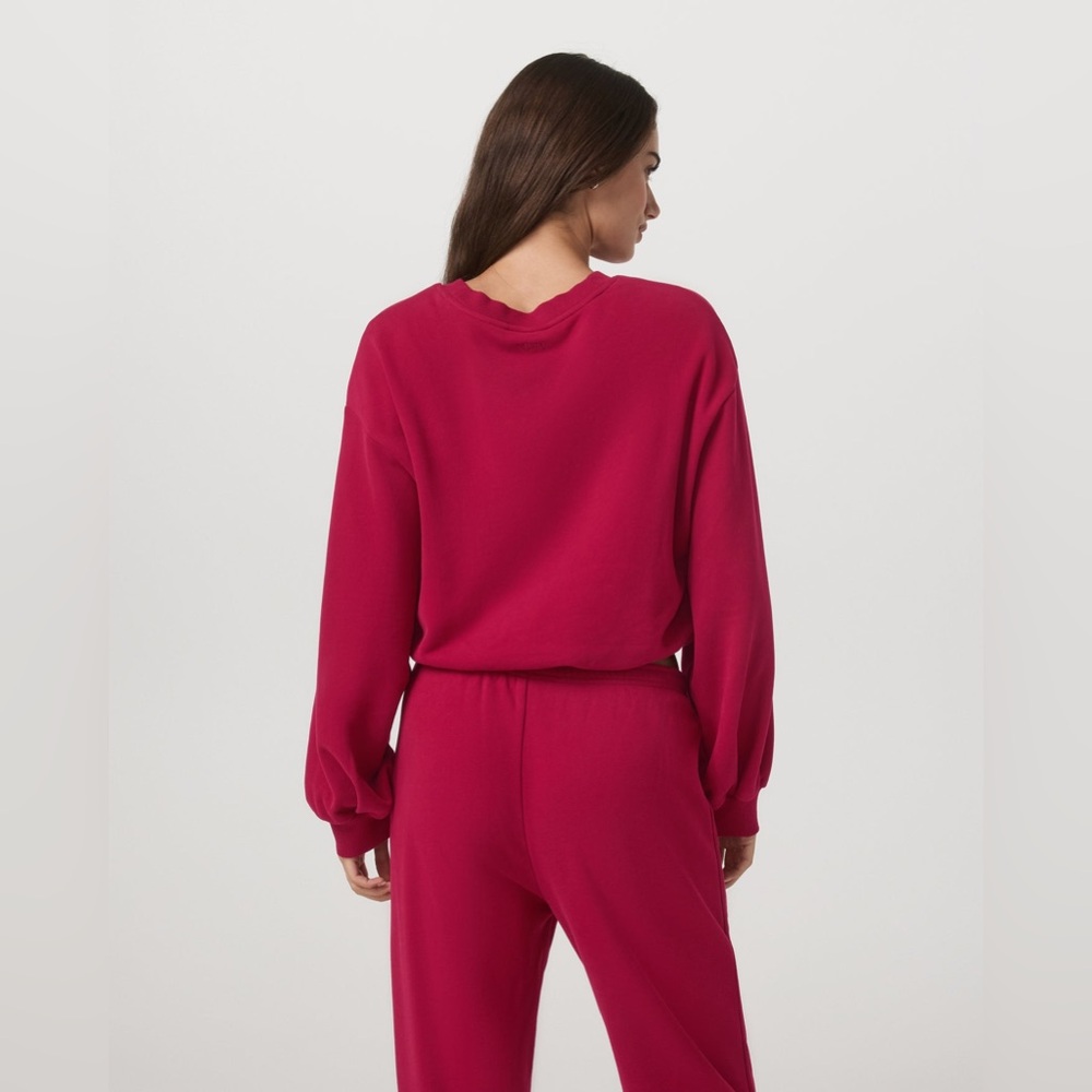 NWT Vuori Sedona Women’s Bubble Crew in Strawberry - Picture 6 of 10